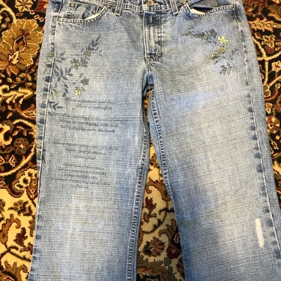 Blue flare Jeans with Distressed Details 13 - Picture 3 of 13